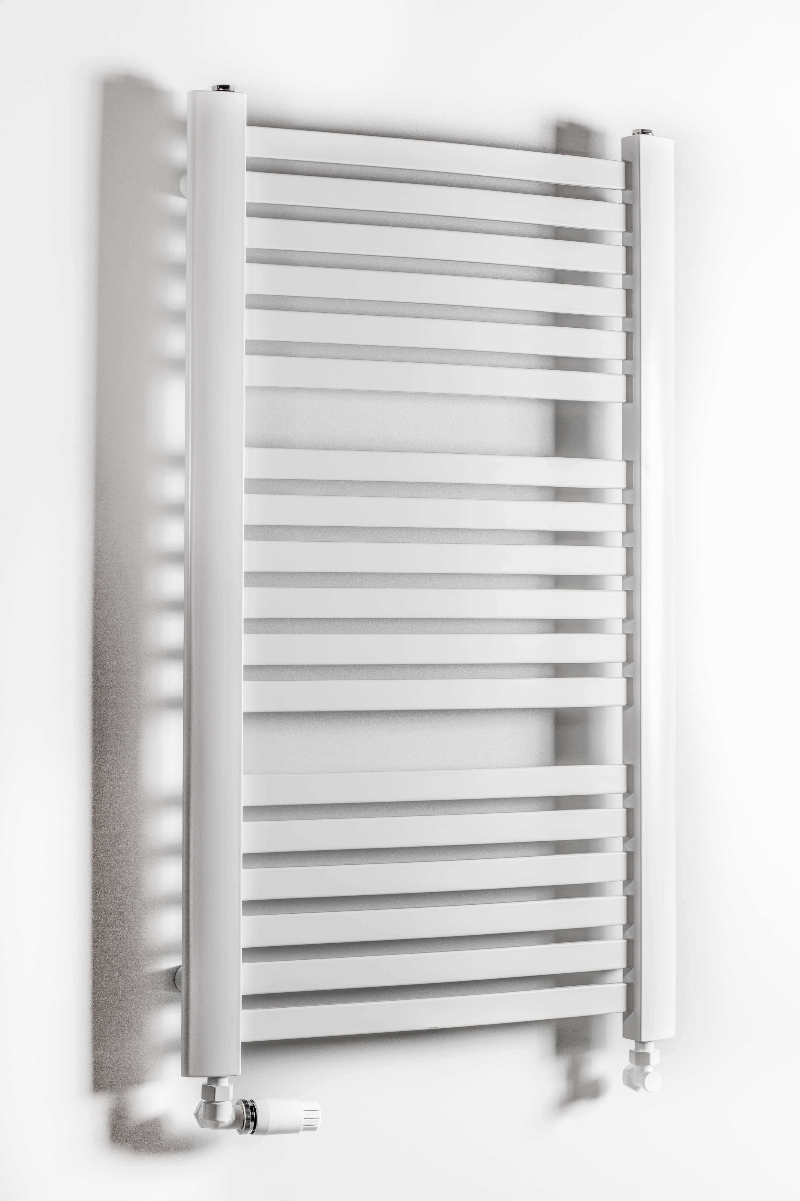 Luxrad Kastor Badheizkörper dekorativ 179x48 cm weiß KAST17904809003