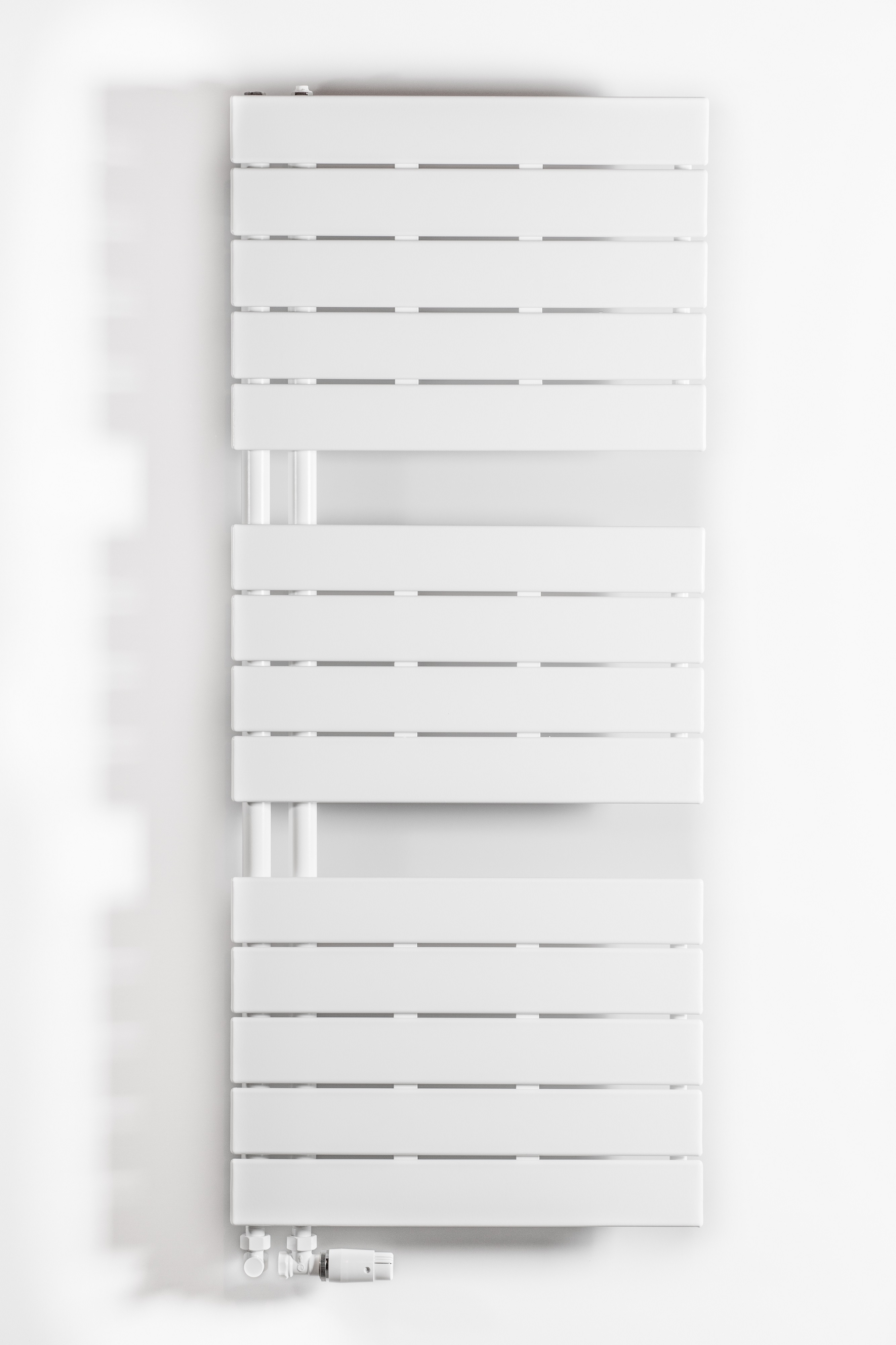 Luxrad Atakama Badheizkörper dekorativ 149.5x70 cm weiß ATA14957009003